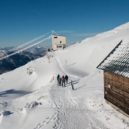 Pansiyon Ferienhaus Gamsjager