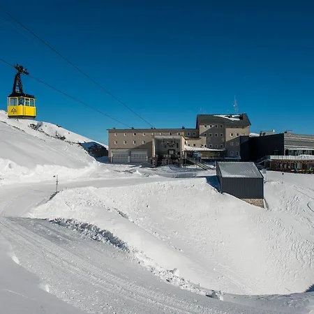 Ferienhaus Gamsjager Pansiyon Obertraun