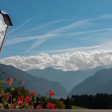 Pansiyon Ferienhaus Gamsjager Obertraun